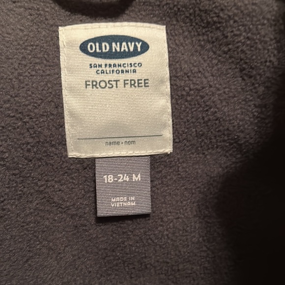 Yellow old navy puffer vest 18-24 months - Picture 2 of 2